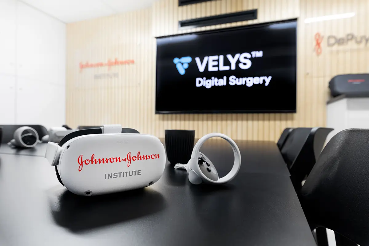 Johnson & Johnson VELYS Mobile Lab, event photograph 2 of 6