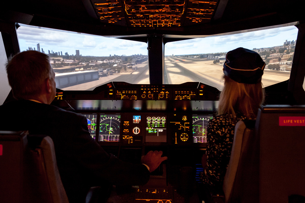 Emirates: Emirates Aviation Experience, image 3